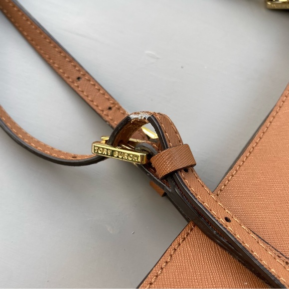 Tory Burch Robinson Small Tote - Picture 11 of 12